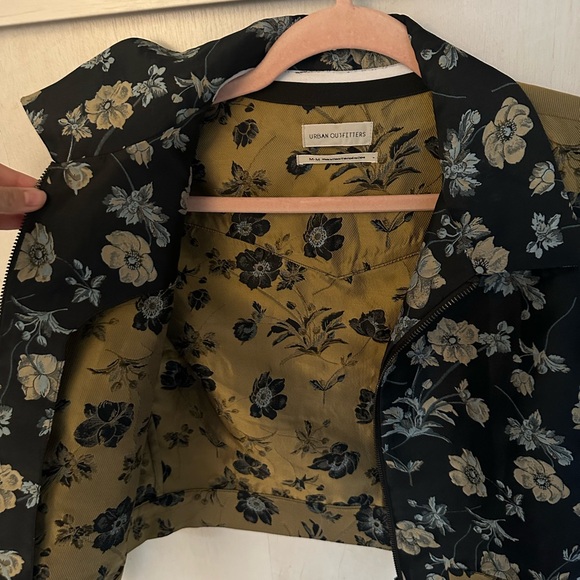 Urban Outfitters Western Colorblock Floral Gas Jacket - Picture 9 of 10